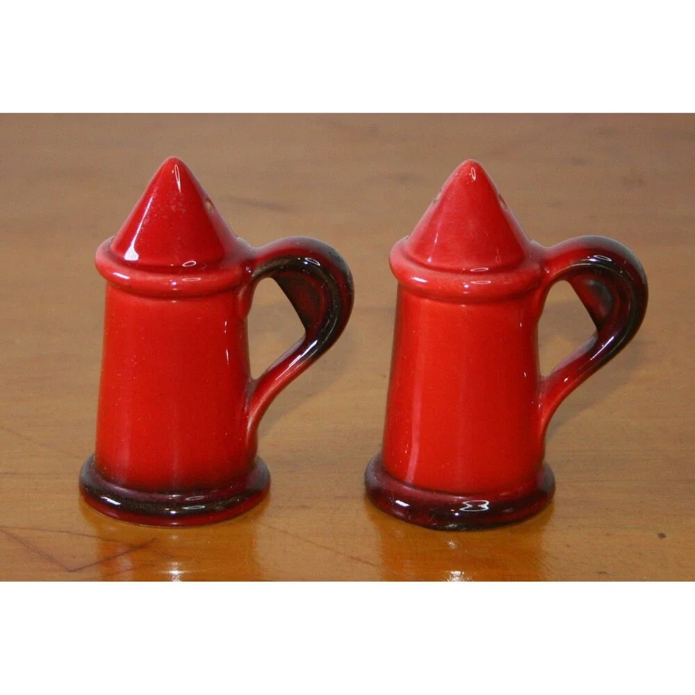 Salt Pepper Shakers Burnt Orange Red Rooster collection by Metlox Poppytrail MCM